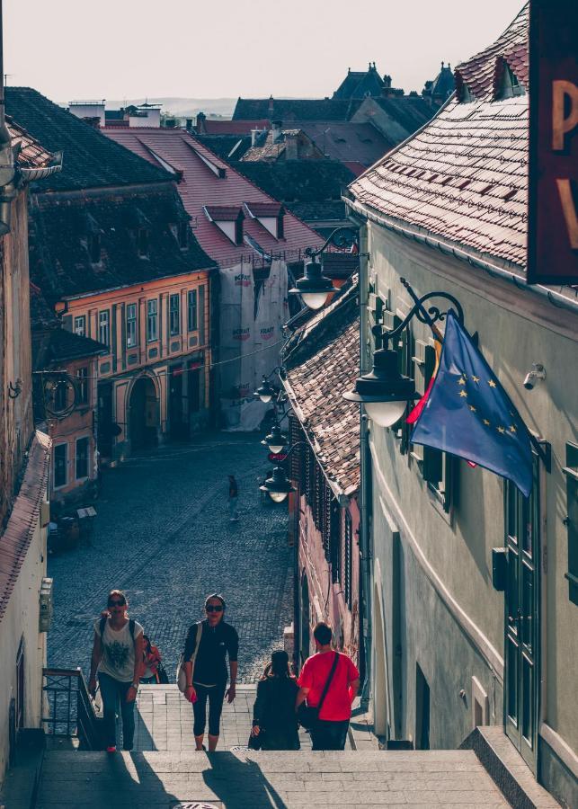 Gasthof Sara Hotel Sibiu Exterior photo